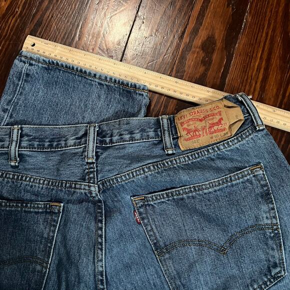 LEVI'S 501 40x31 Vintage Button Fly Jeans Medium Wash Straight Leg Classic - Picture 2 of 2